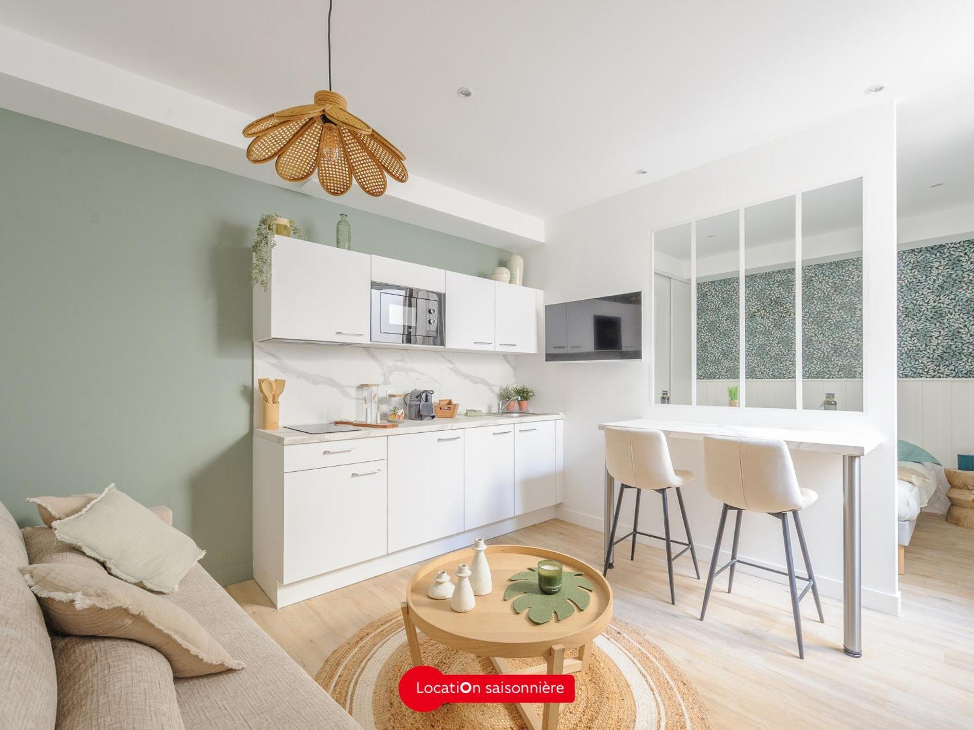Renove Et Style, Centre La Rochelle, Pour 2 Avec Wifi - Fr-1-535-66 *